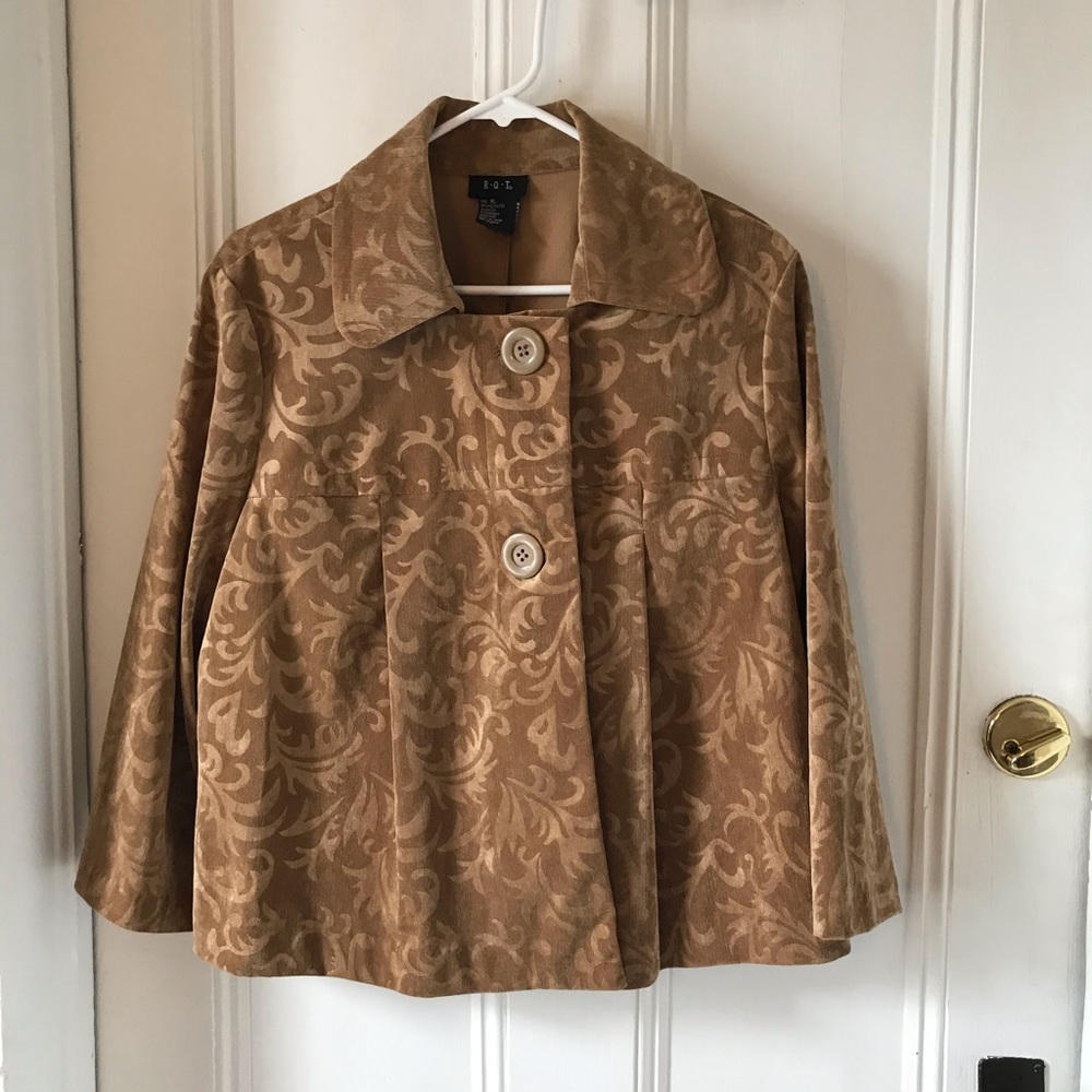 R•Q•T Cropped Swing Style Jacket / Blazer
